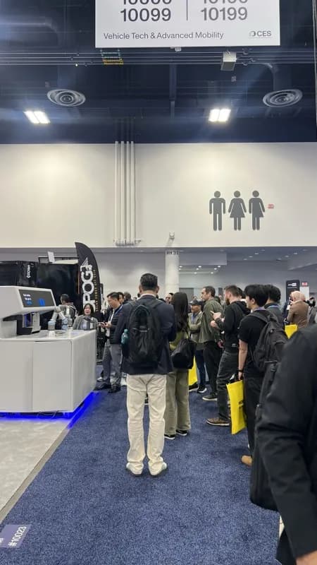 X Barista etkinlik ve festival anısı — robot barista stantı 29